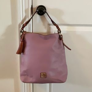 Like new Dooney and Bourke hobo style bag